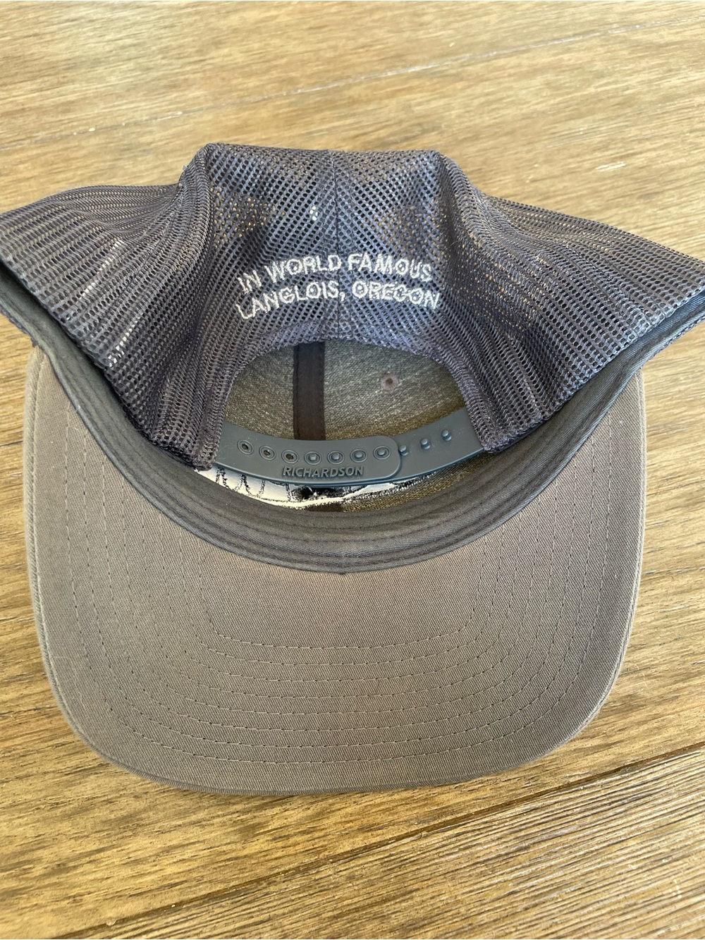 Trucker hat - Picture 2 of 3